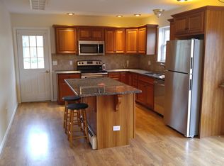 160 Russell St, Mystic, CT 06355