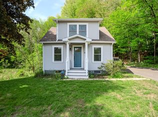 143 West St, Easthampton, MA 01027