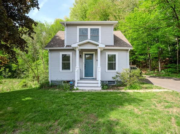 143 West St, Easthampton, MA 01027