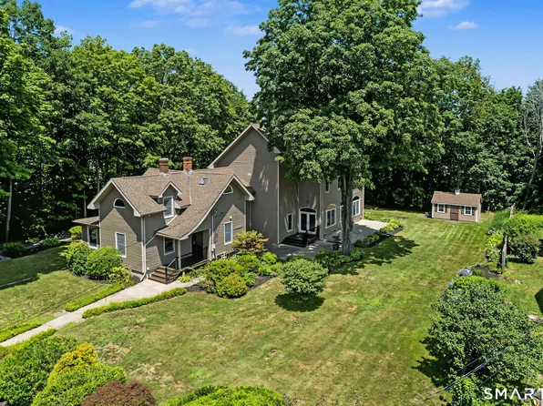 25 Clintonville Road, North Haven, CT 06473