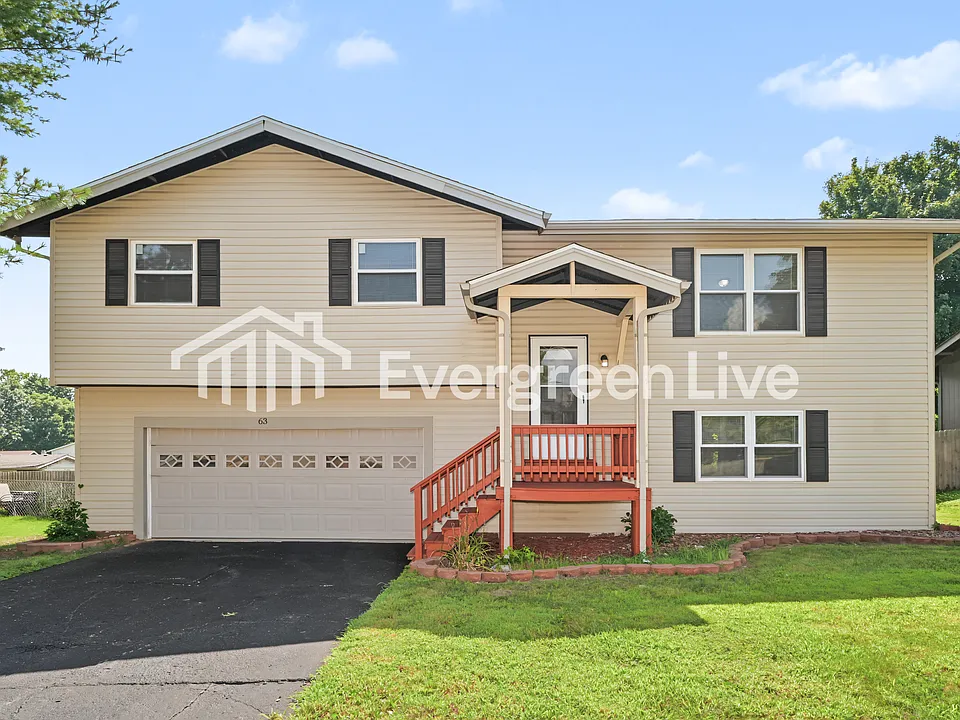 63 Oakridge West Dr