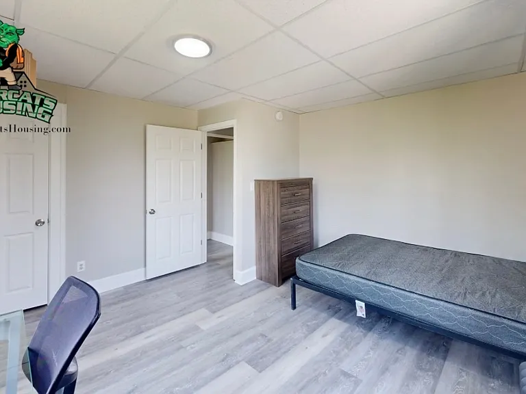 80 Conklin Ave — Photo 3