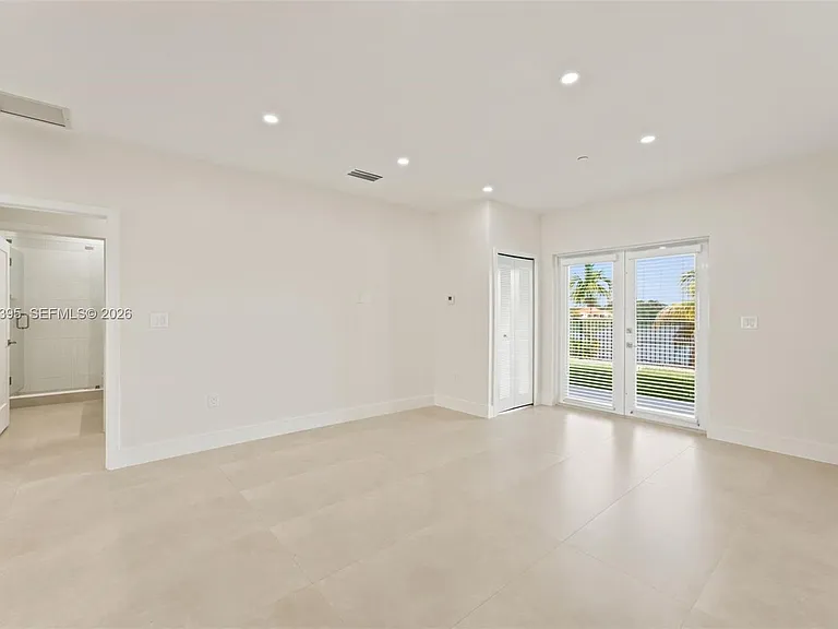 4732 SW 87th Ct — Photo 6