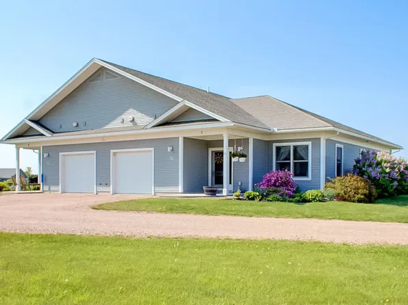 5 Village Court, Grand Isle, VT 05458