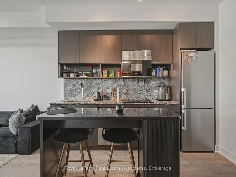 9 Mabelle Ave #3020 — Photo 3