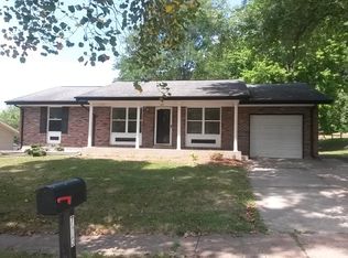 723 La Bonne Pkwy, Ballwin, MO