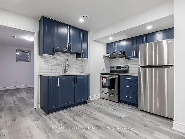 1 Huron Ln — Photo 7