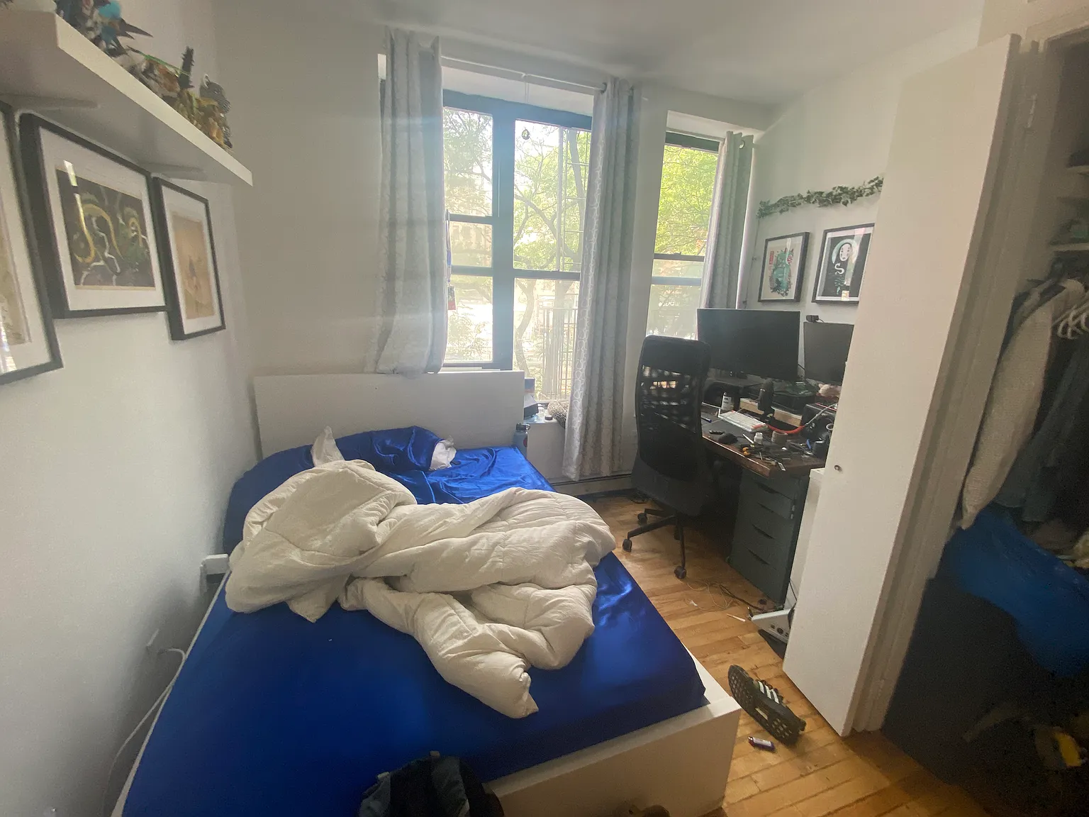 122 Allen Street — Photo 2