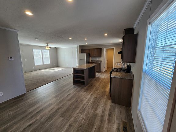 3rd image of 1250 Strandwyck Dr #325