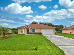 2013 SE Heathwood Cir, Port Saint Lucie, FL 34952