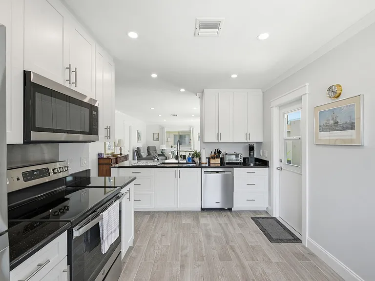 14832 Wildflower Ln — Photo 13