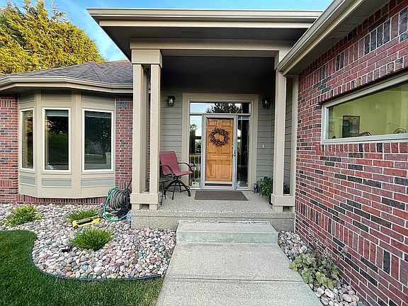 4th image of 108 Calumet Dr