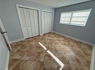 7600 SW 82nd St APT J114, Miami, FL 33143