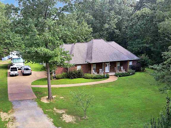 2nd image of 837 W Lake Dockery Dr