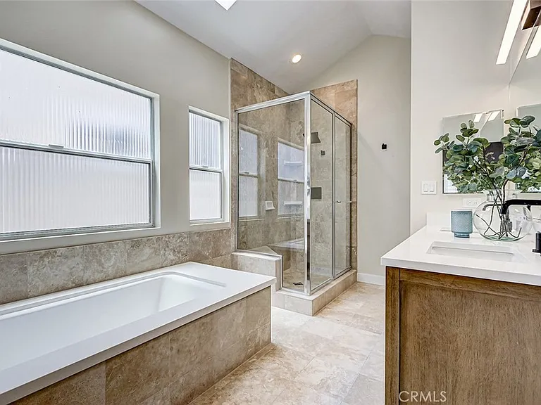 216 Monterey Blvd — Photo 25