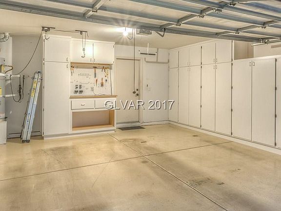 5th image of 8121 James Grayson Dr