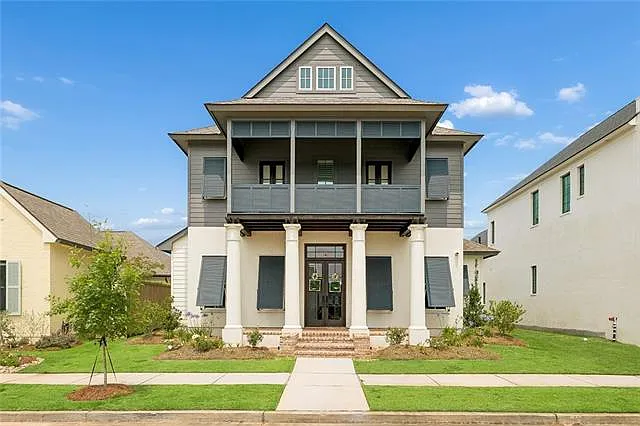 5 bed, 4.5 bath, 3916 sqft, $7,500 — Photo 2
