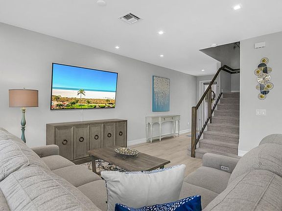 4th image of 7588 Morgan WAY