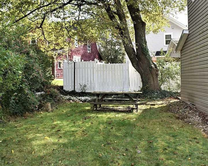 209-211 N Clymer Ave — Photo 17