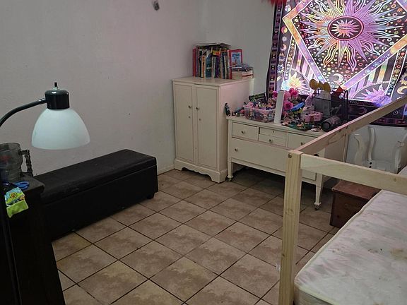 3rd image of 7309 Tudor Way #El
