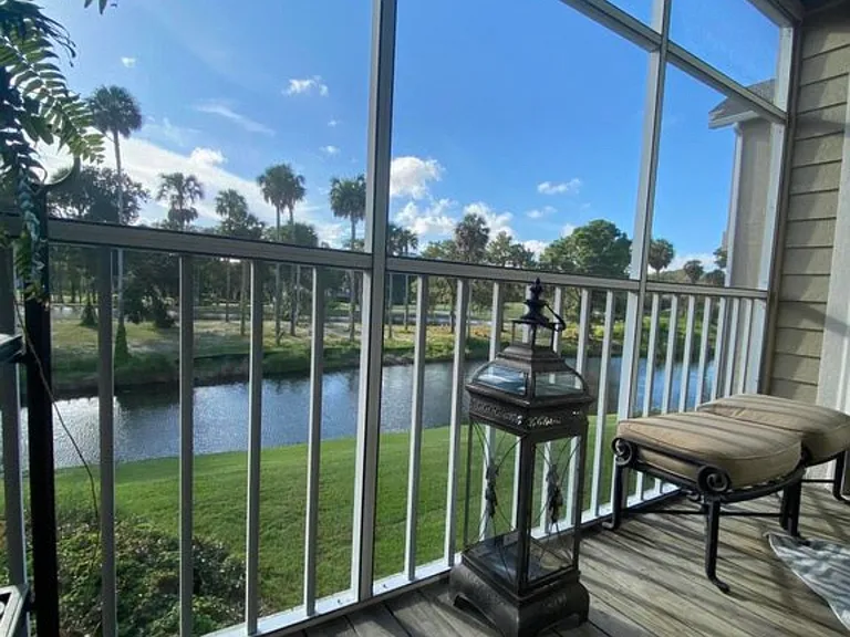 400 Sandiron Cir #526 — Photo 1