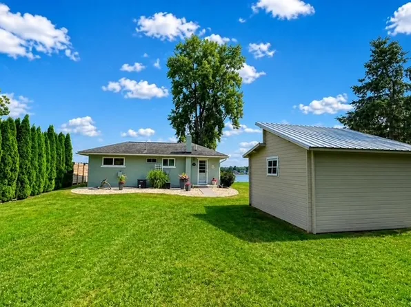 8169 W Pq Ave, Kalamazoo, MI 49009