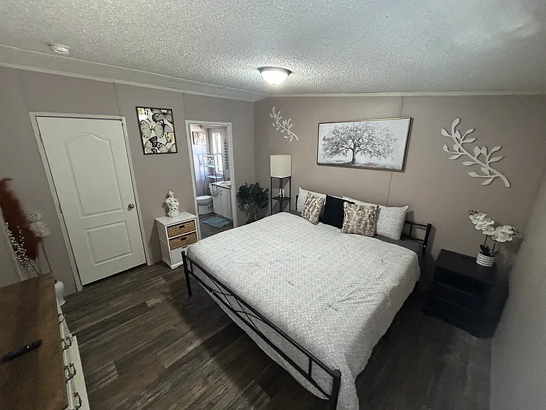 455 Moser Ave #26 — Photo 4