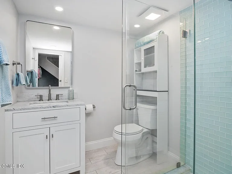41 Ridge St #1 — Photo 32