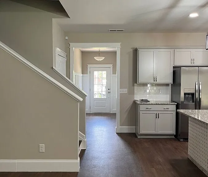 7663 Watson Cir — Photo 3