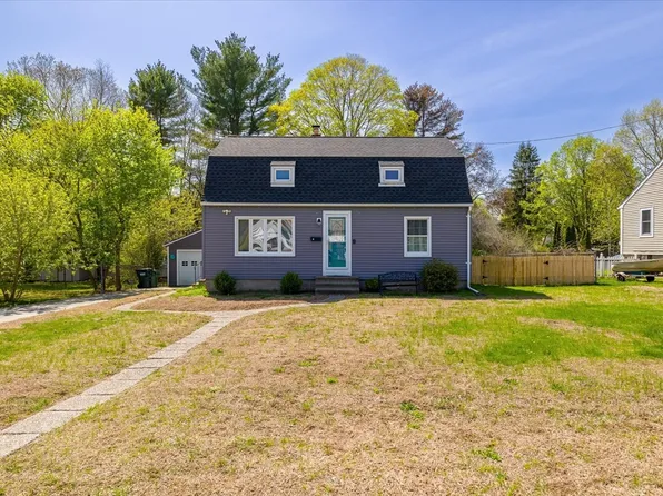 7 Ashton St, Oxford, MA 01540