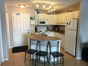 235 Herold Ter — Photo 3