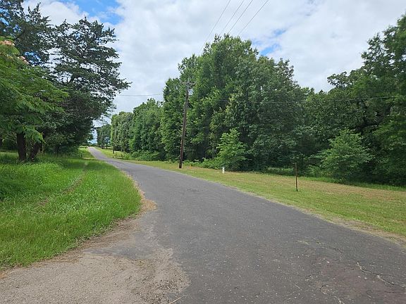 4th image of 232 County Road 1515