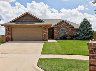 2500 SE 93rd St, Moore, OK 73160