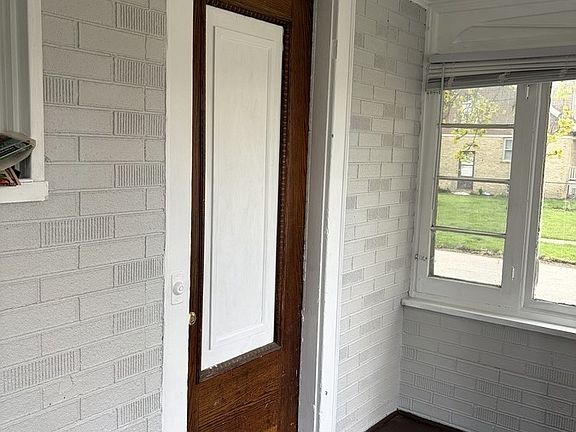 2nd image of 10010 Almira Ave Unit 2