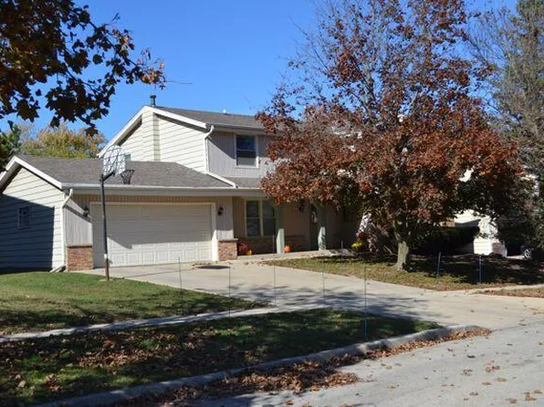 6731 Hill Park COURT #6733, Greendale, WI 53129