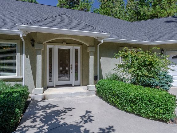 2nd image of 112 Buckingham Ct