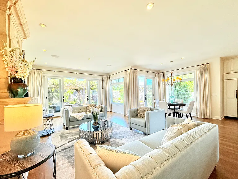 9676 Evergreen Dr NE — Photo 24