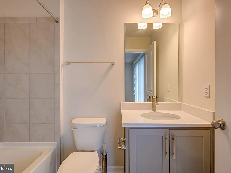 5059 Silver Oak Dr — Photo 14