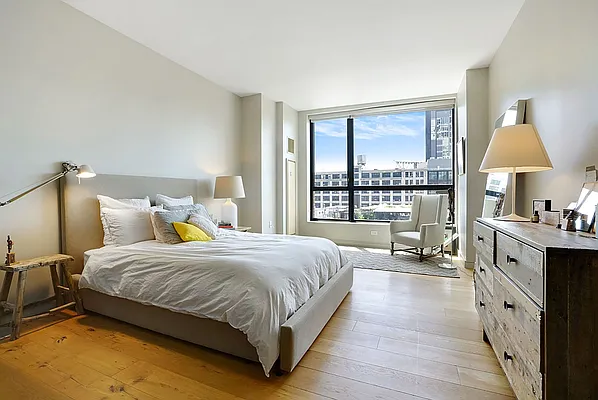 Rented by Compass | media 23