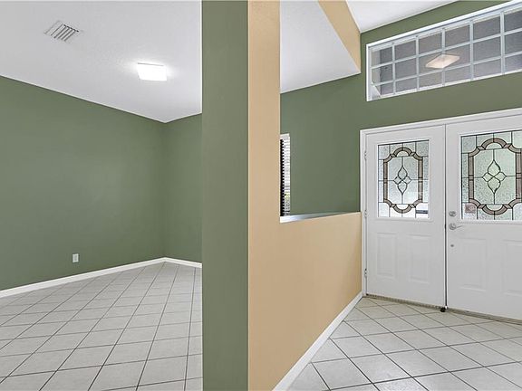 3rd image of 2812 Duncan Tree Cir