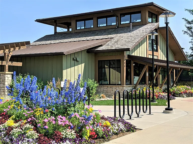 Highland Meadows Swimming Pool - 10 Minute Walk