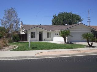 1235 N Lincoln St, Redlands, CA 92374