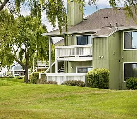 1 Schooner Ct — Photo 2