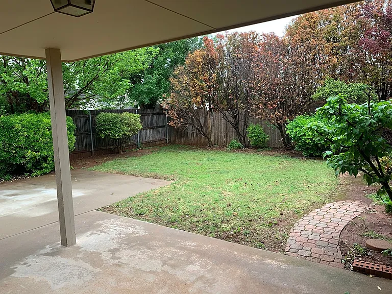 10300 Cumberland Ln — Photo 4