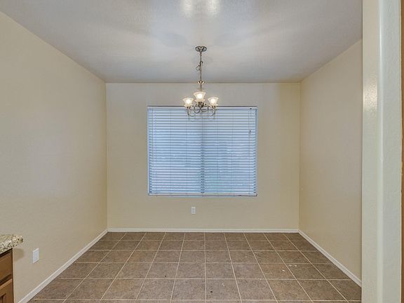 5th image of 1609 S 65th Gln