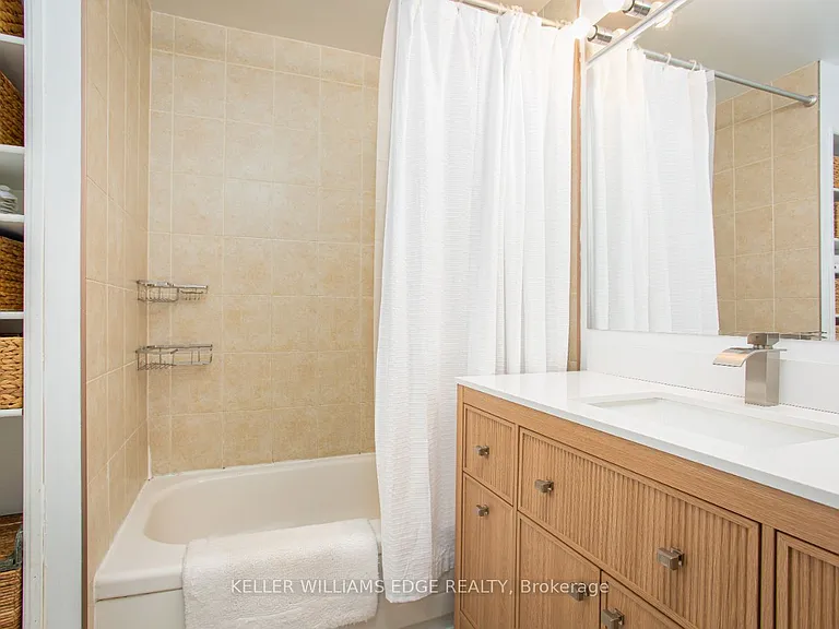 826 Beach Blvd — Photo 23