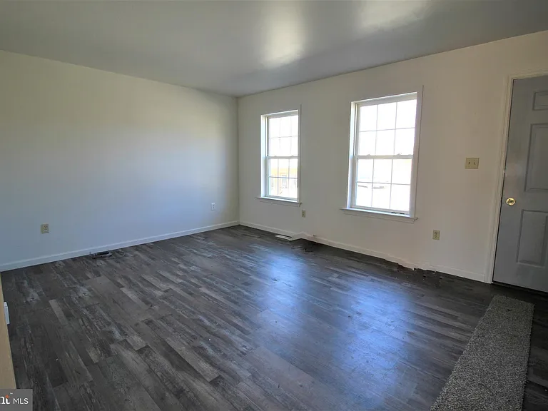 1431 Valley Rd #1 — Photo 2