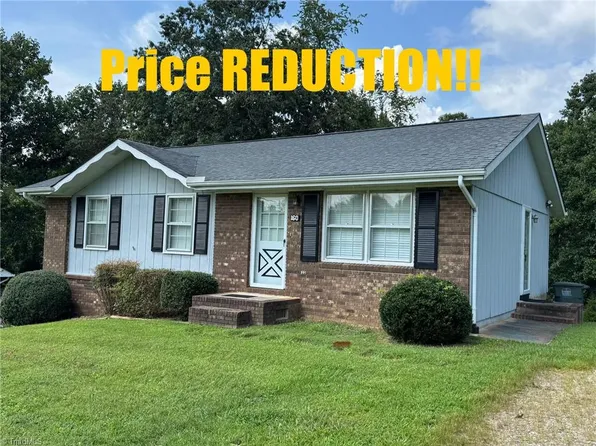 160 Reddies St, North Wilkesboro, NC 28659