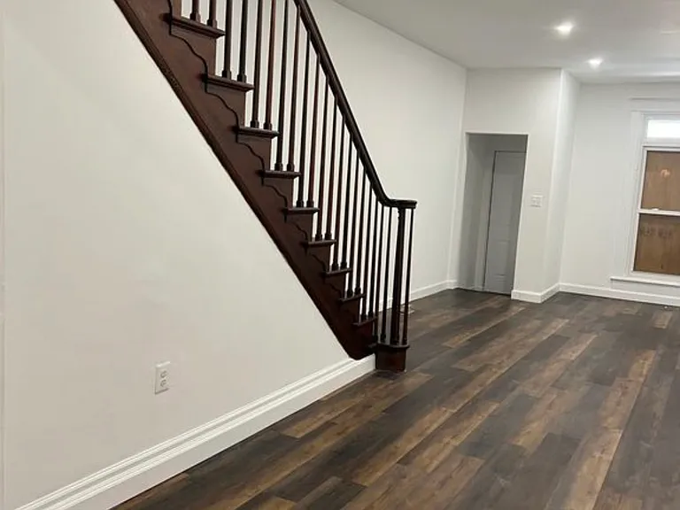 614 N Ellwood Ave — Photo 2