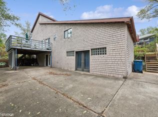 6 Ogden Rd, Portage, IN 46368